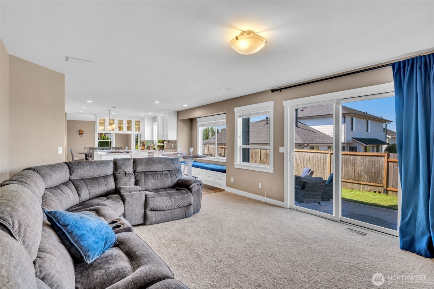 9124 44th Avenue W, Mukilteo, WA 98275