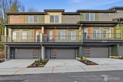13210 NE 127th Way #B, Kirkland, WA 98034