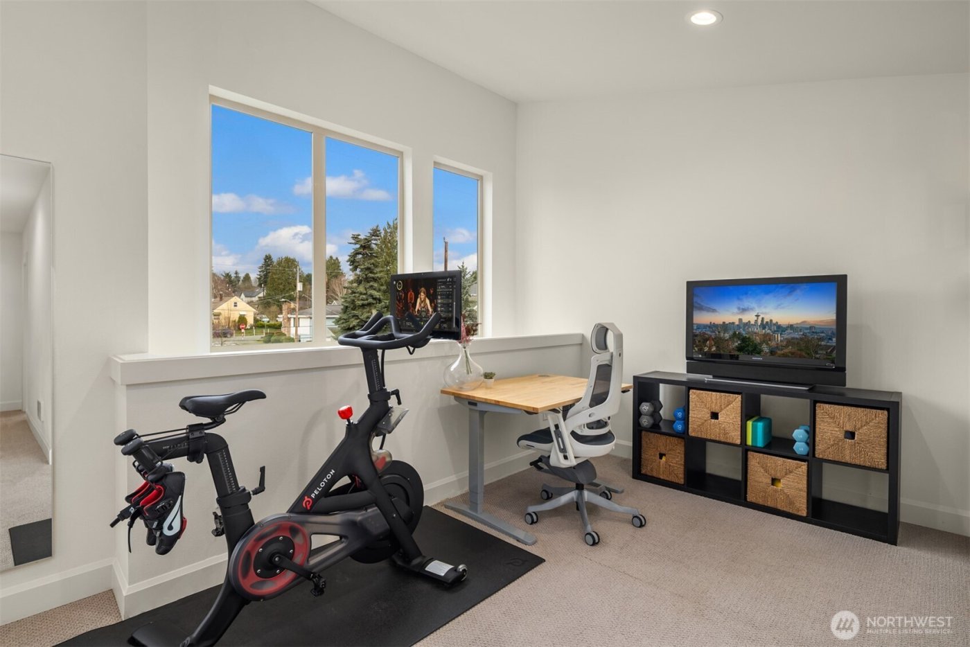 2605 NW 64th Street , Seattle, WA 98107