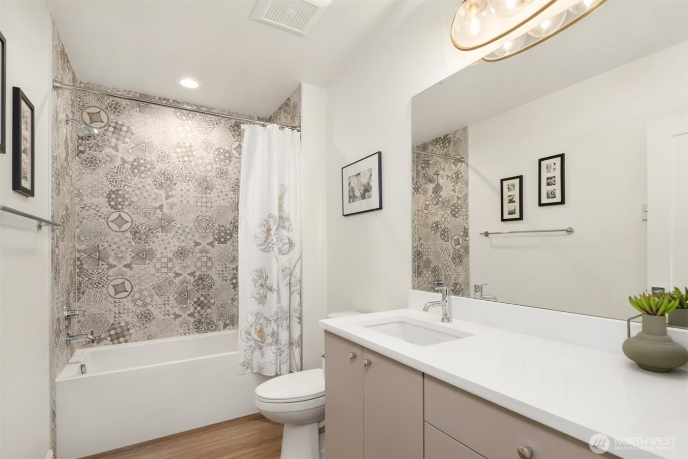 2605 NW 64th Street , Seattle, WA 98107