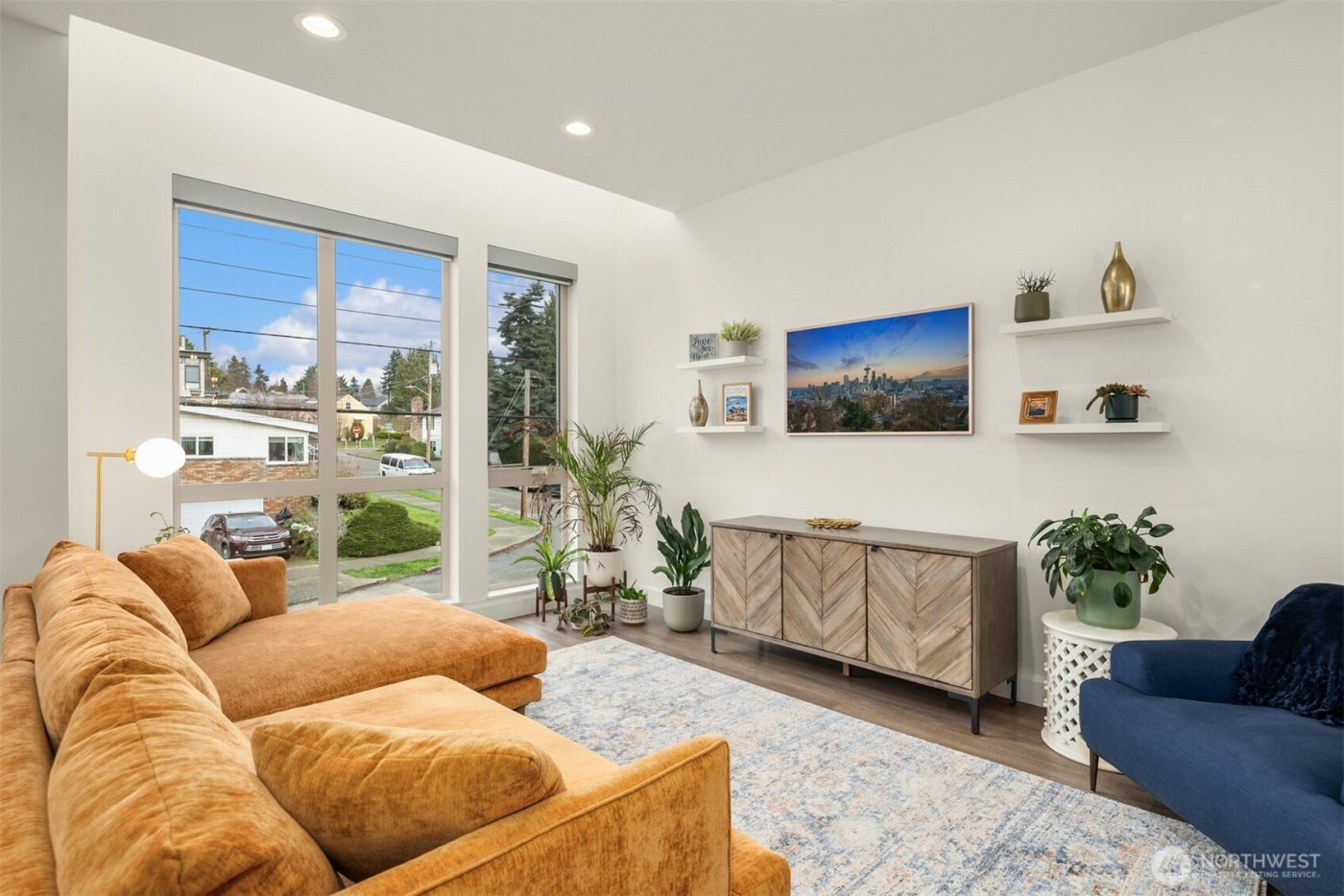 2605 NW 64th Street , Seattle, WA 98107