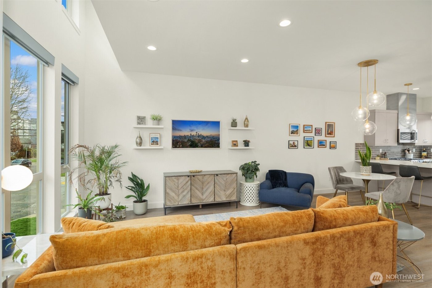 2605 NW 64th Street , Seattle, WA 98107