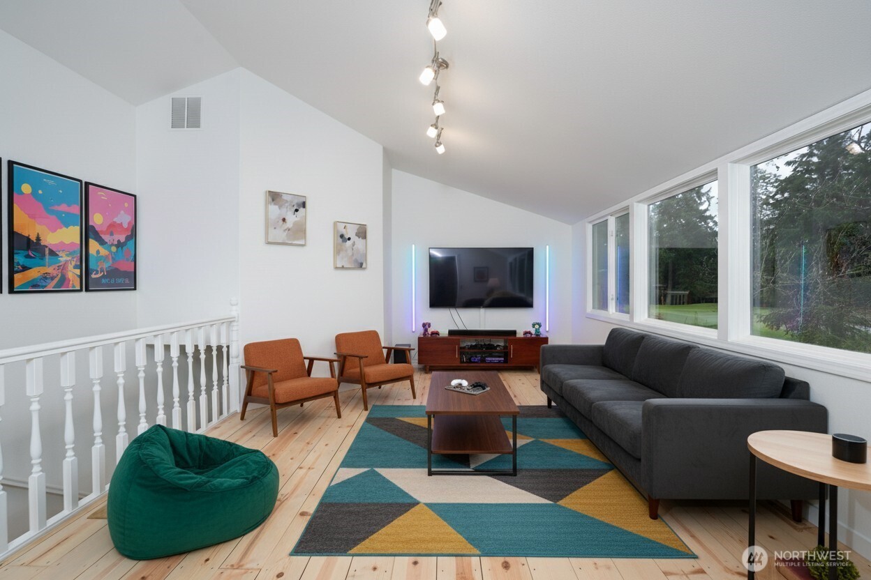 32520 30th Avenue SW, Federal Way, WA 98023