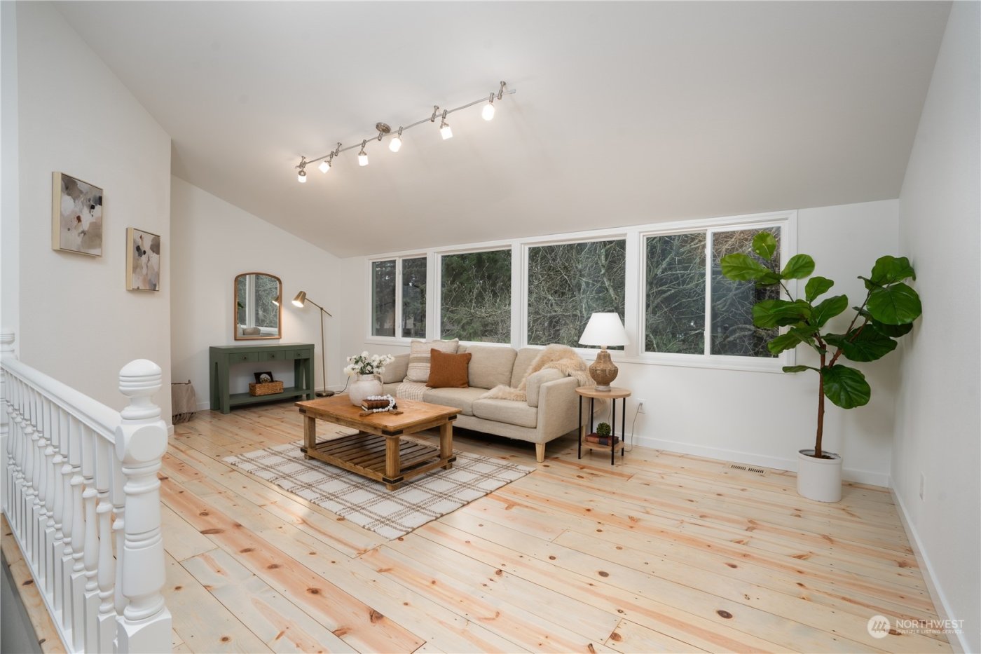 32520 30th Avenue SW, Federal Way, WA 98023