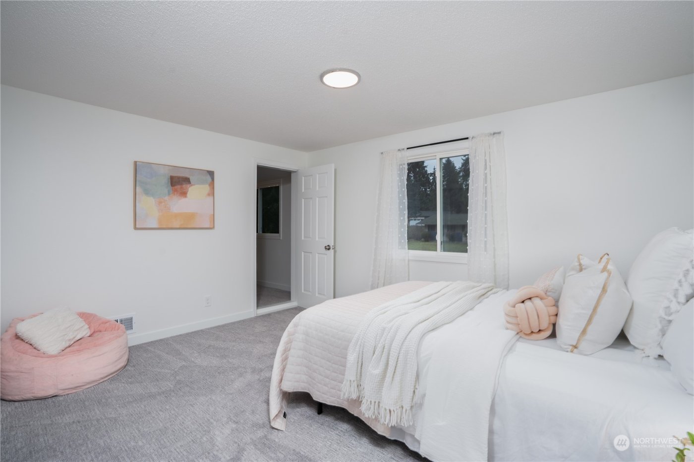 32520 30th Avenue SW, Federal Way, WA 98023