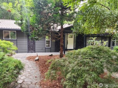 4106 4th Street Pl SW, Puyallup, WA 98373