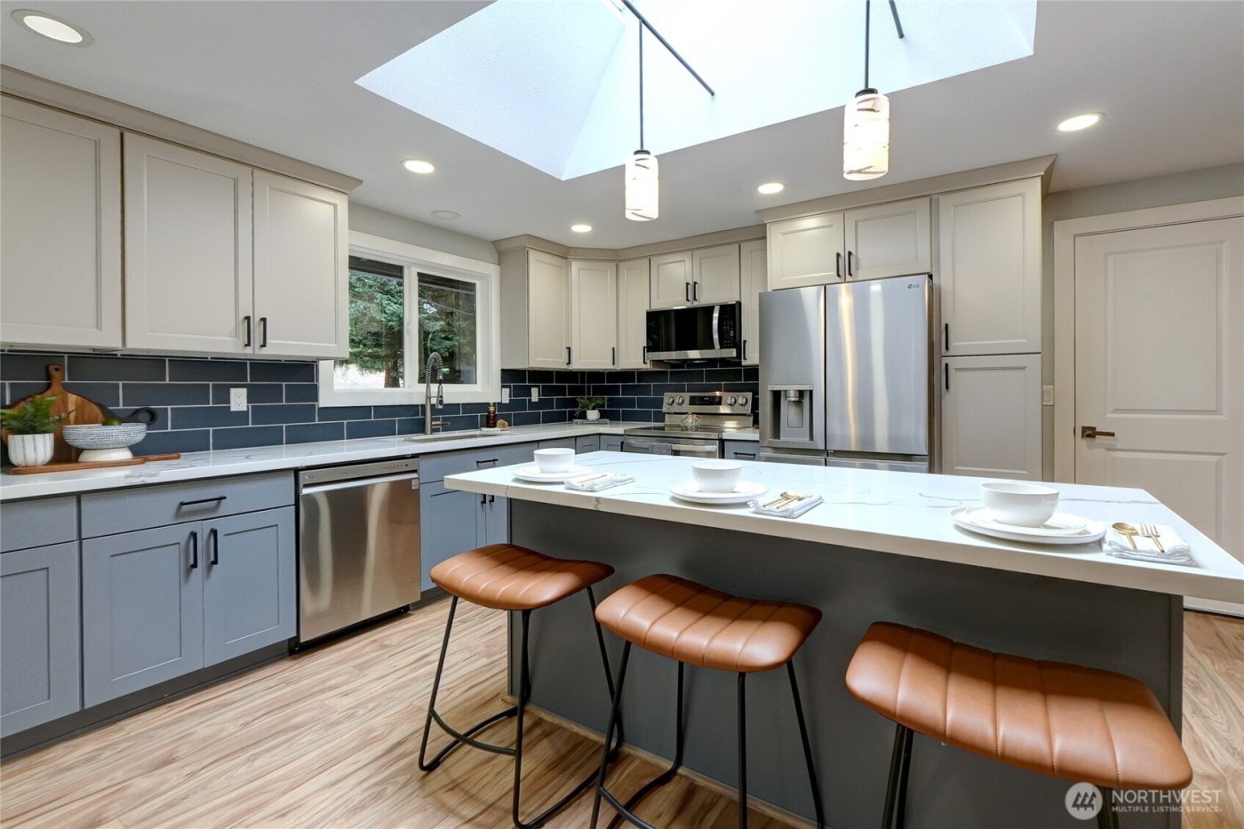 4106 4th Street Pl SW, Puyallup, WA 98373