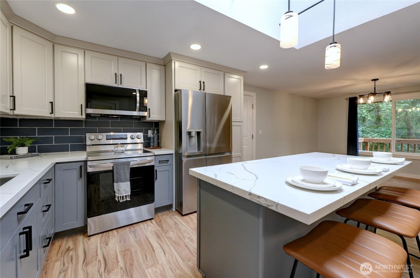 4106 4th Street Pl SW, Puyallup, WA 98373