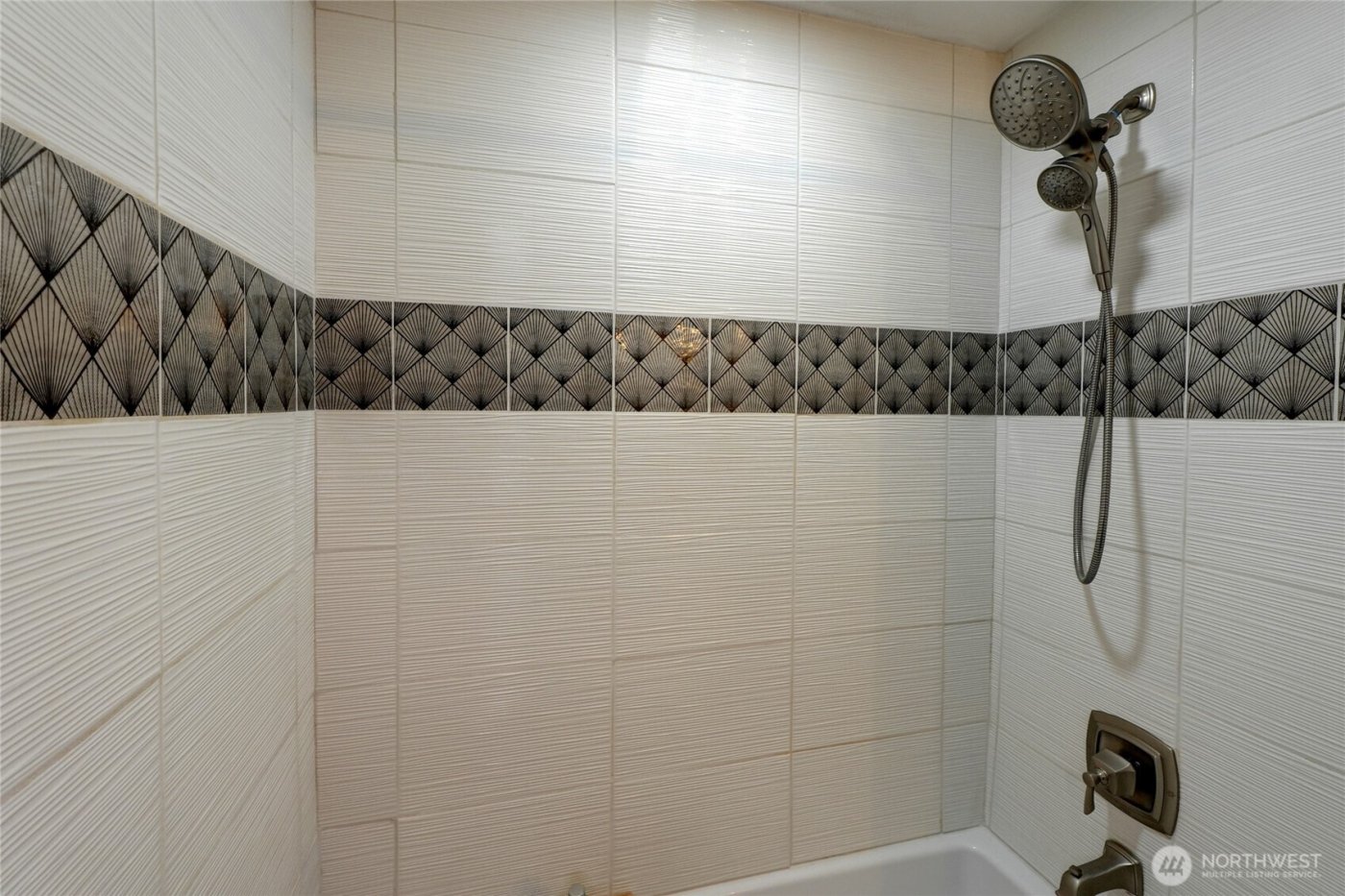 4106 4th Street Pl SW, Puyallup, WA 98373