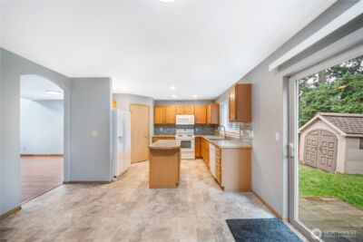 11921 126th Street Ct E, Puyallup, WA 98374 - Photo 13