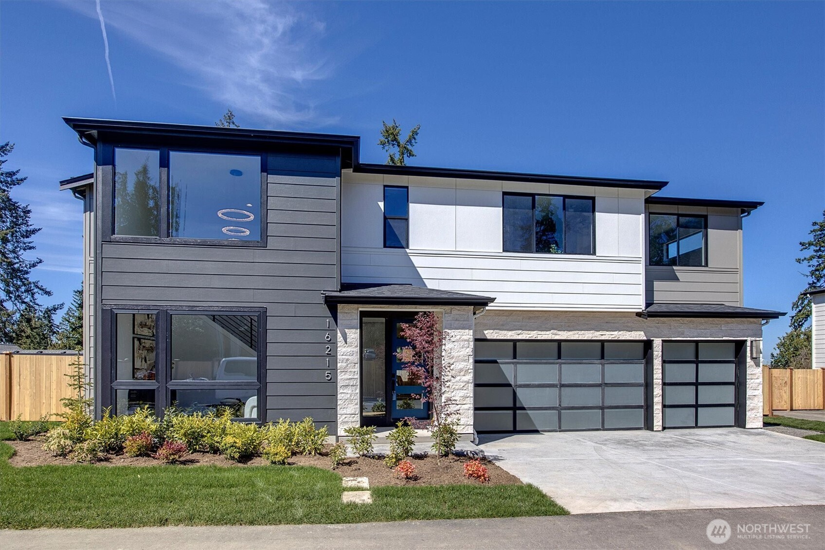 16215 Simonds Road NE, Kenmore, WA 98028