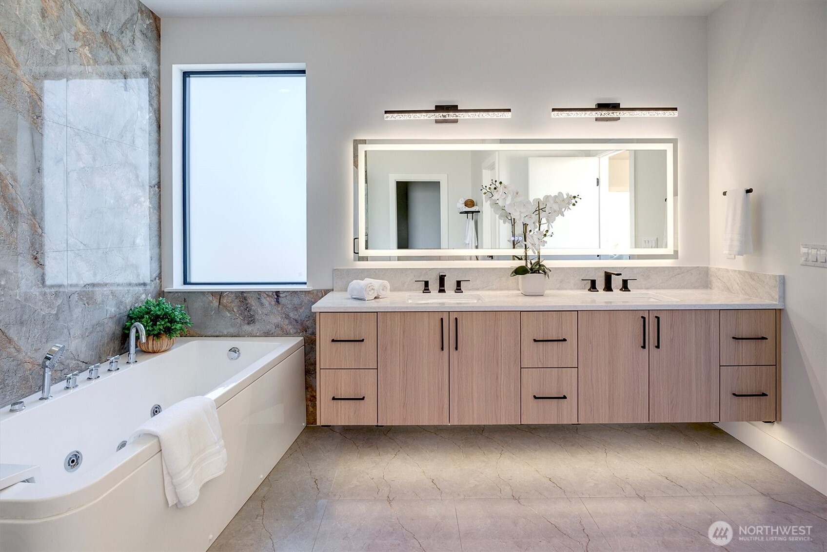 16215 Simonds Road NE, Kenmore, WA 98028