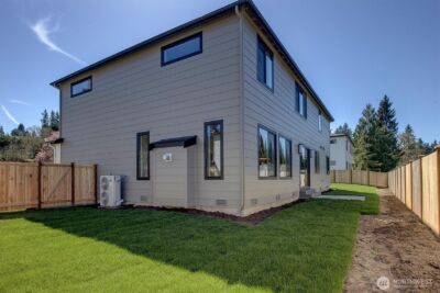 16215 Simonds Road NE, Kenmore, WA 98028 - Photo 38