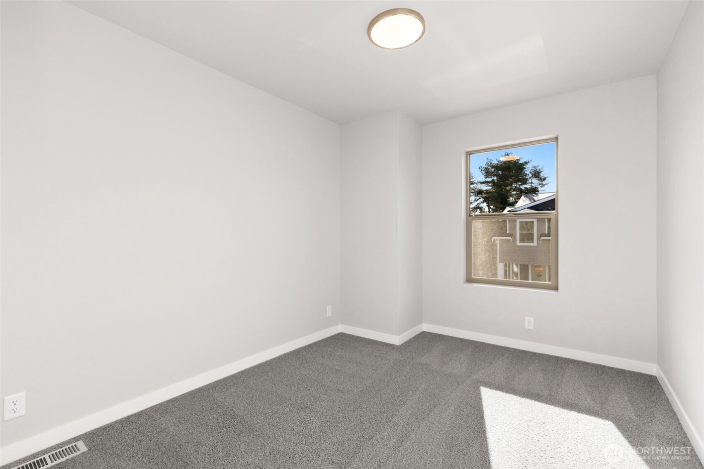 12510 SE 256th Place #7, Kent, WA 98030