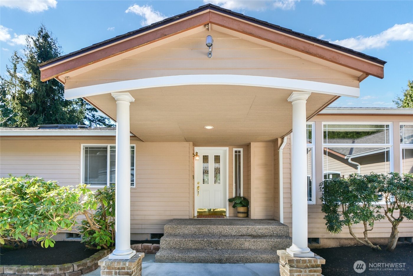 9903 Marine Drive , Marysville, WA 98271