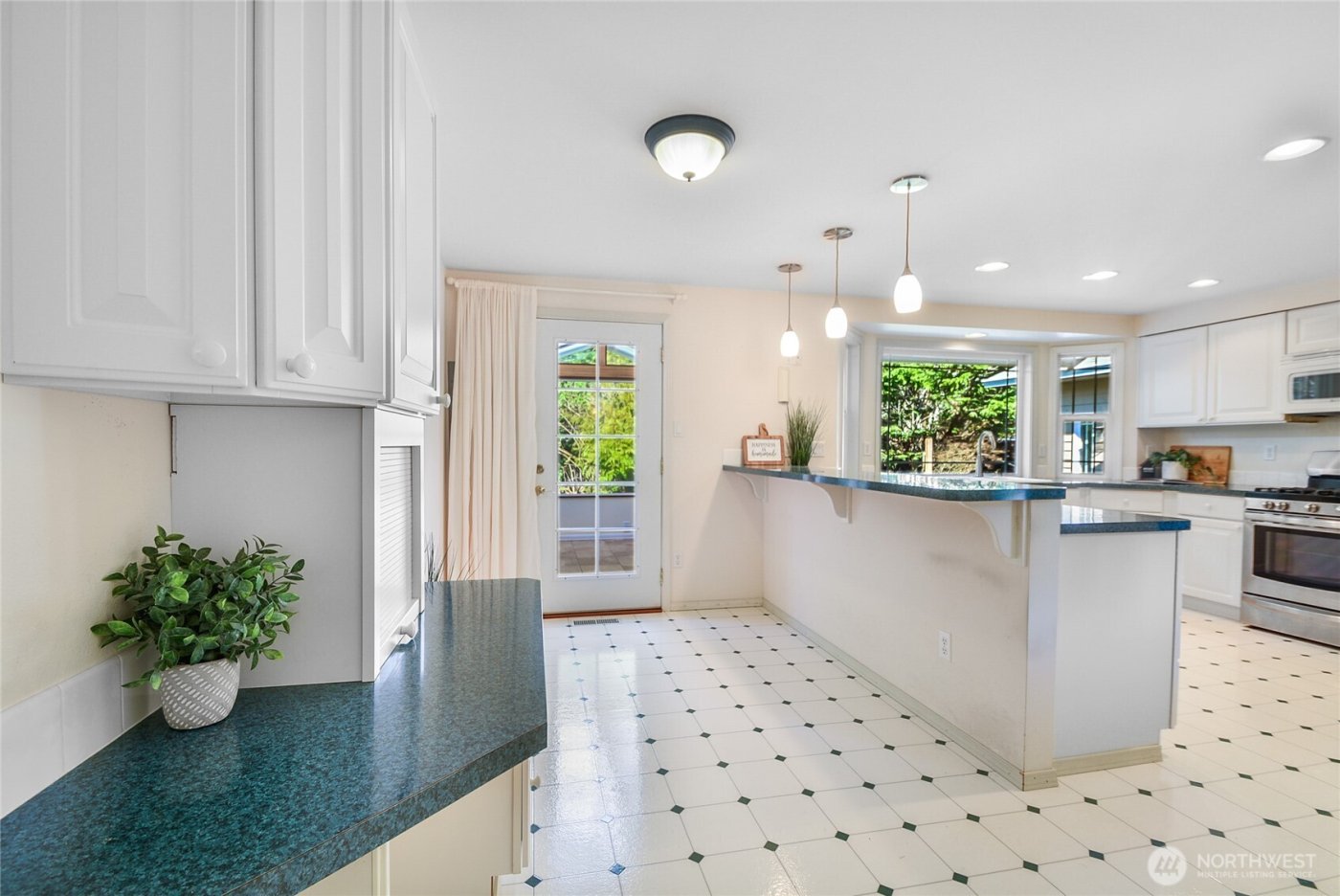 9903 Marine Drive , Marysville, WA 98271