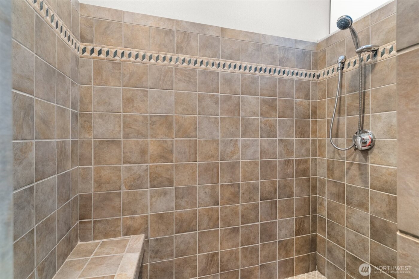 11202 Greystone Drive SW, Lakewood, WA 98499