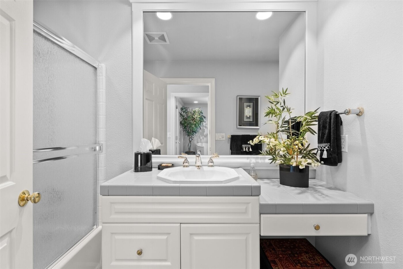 11202 Greystone Drive SW, Lakewood, WA 98499