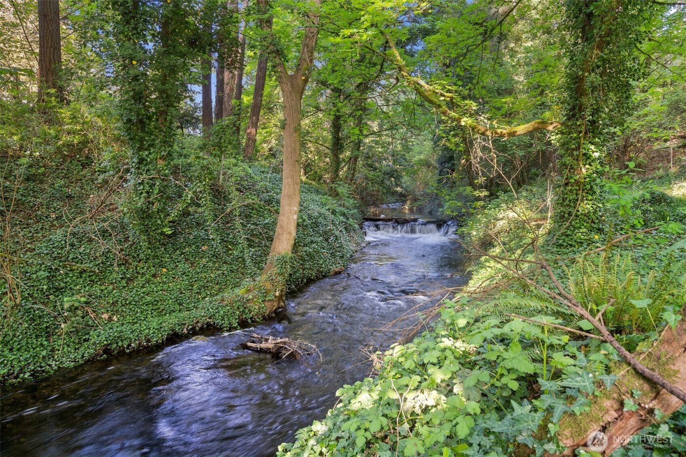 11202 Greystone Drive SW, Lakewood, WA 98499