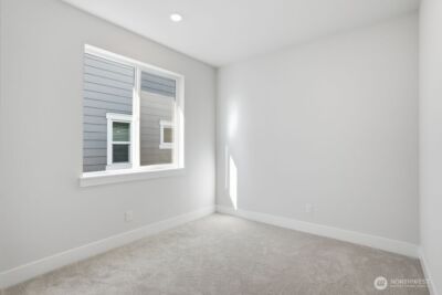 755 Weaver Drive E, Enumclaw, WA 98022 - Photo 17