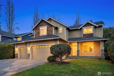 3210 NE 195th Street , Lake Forest Park, WA 98155