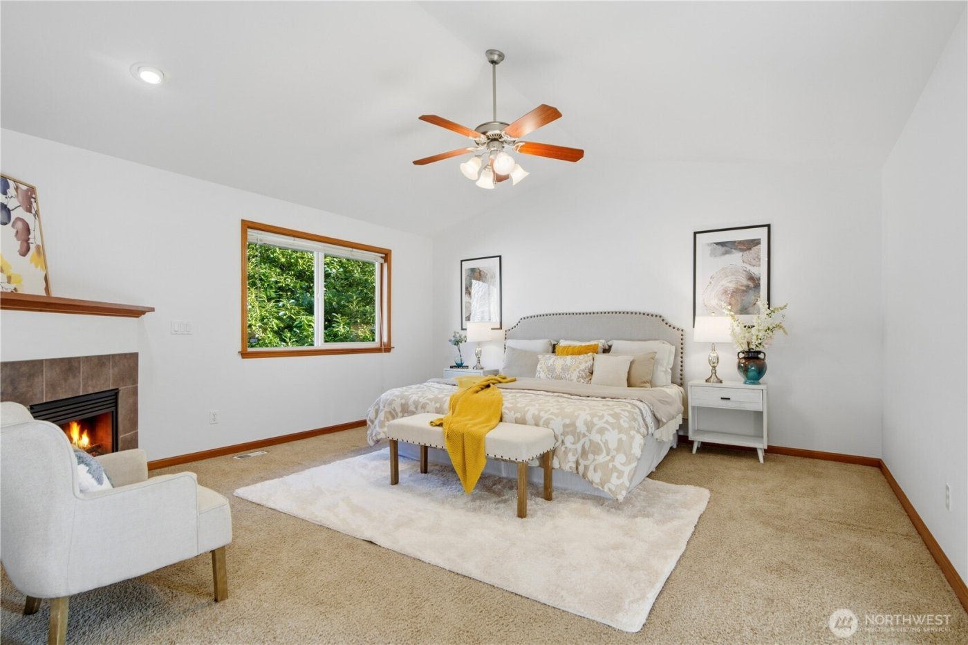 3210 NE 195th Street , Lake Forest Park, WA 98155