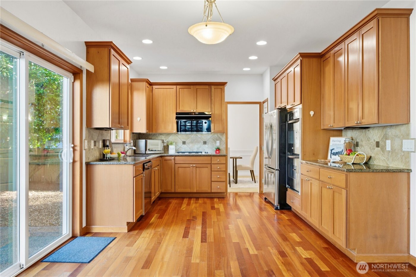 3210 NE 195th Street , Lake Forest Park, WA 98155