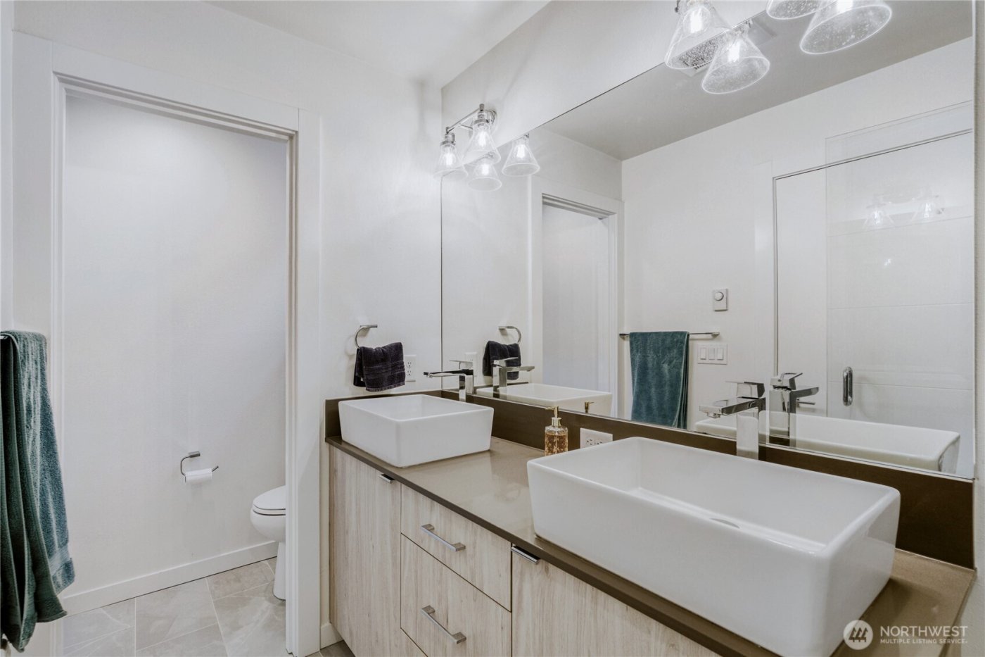 4805 B Delridge Way SW, Seattle, WA 98106