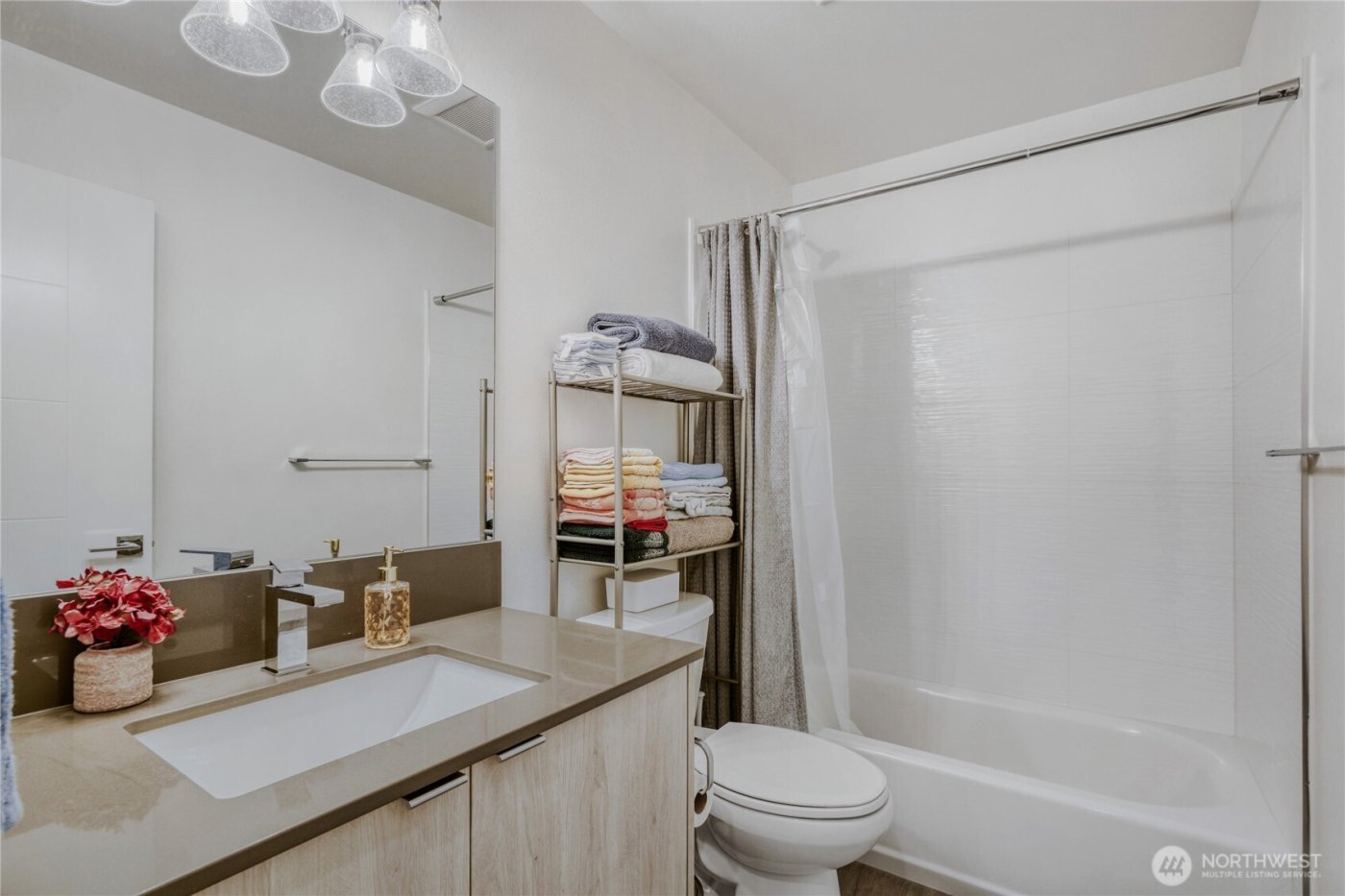 4805 B Delridge Way SW, Seattle, WA 98106