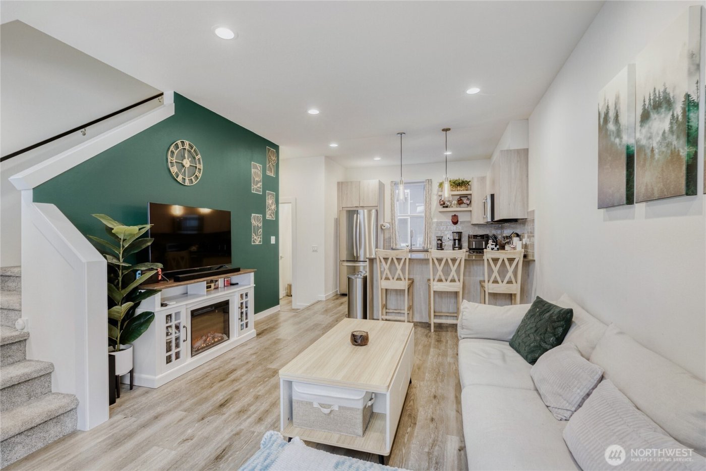 4805 B Delridge Way SW, Seattle, WA 98106