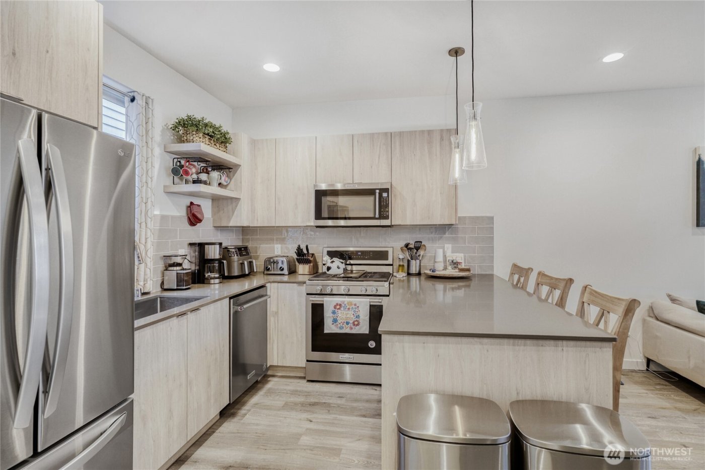 4805 B Delridge Way SW, Seattle, WA 98106