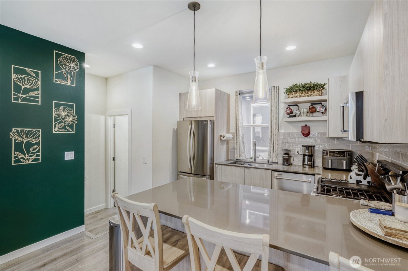 4805 B Delridge Way SW, Seattle, WA 98106