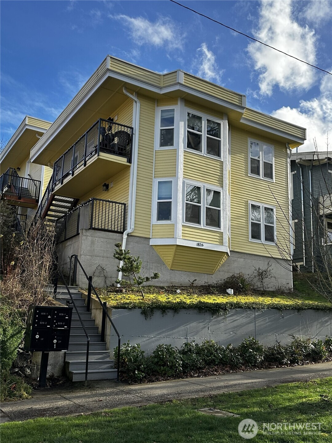 826 N Garden Street , Bellingham, WA 98225