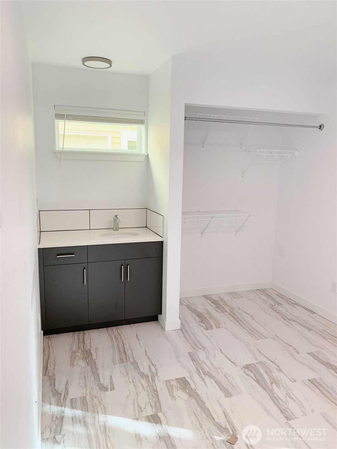 826 N Garden Street , Bellingham, WA 98225