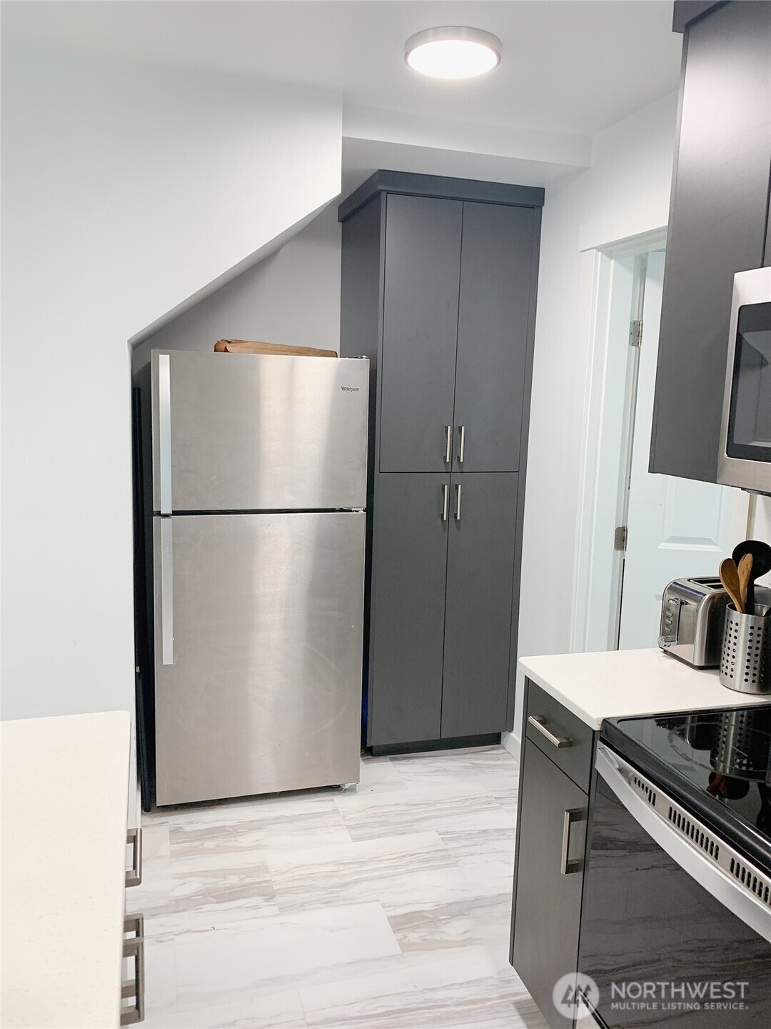 826 N Garden Street , Bellingham, WA 98225