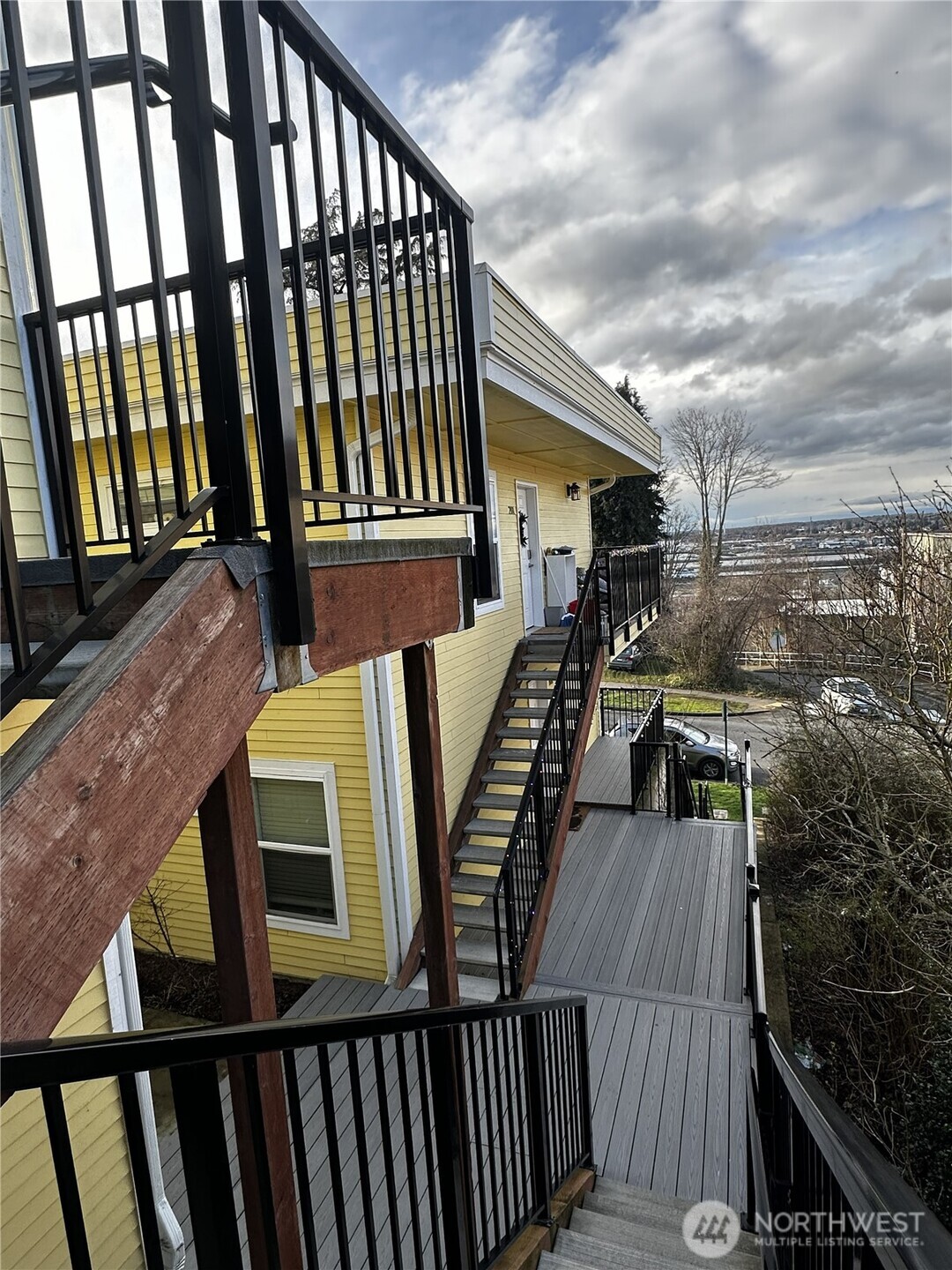 826 N Garden Street , Bellingham, WA 98225