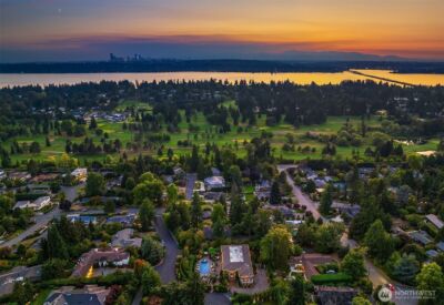8638 NE 19th Place , Clyde Hill, WA 98004 - Photo 40