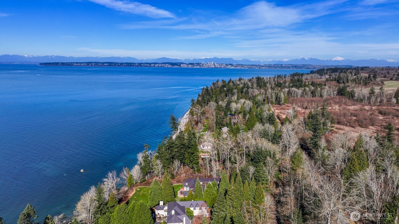 8385 Semiahmoo Drive , Blaine, WA 98230