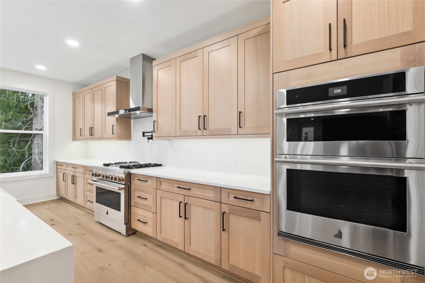 13806 SE 85th Street , Newcastle, WA 98059