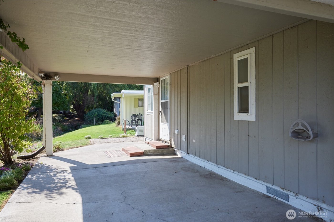 808 SE Mockingbird Drive , College Place, WA 99324