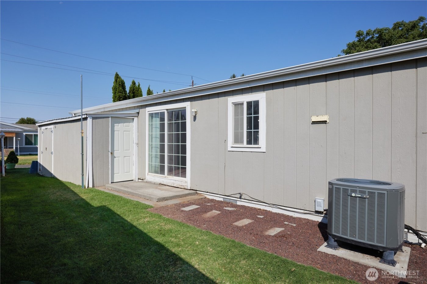 808 SE Mockingbird Drive , College Place, WA 99324