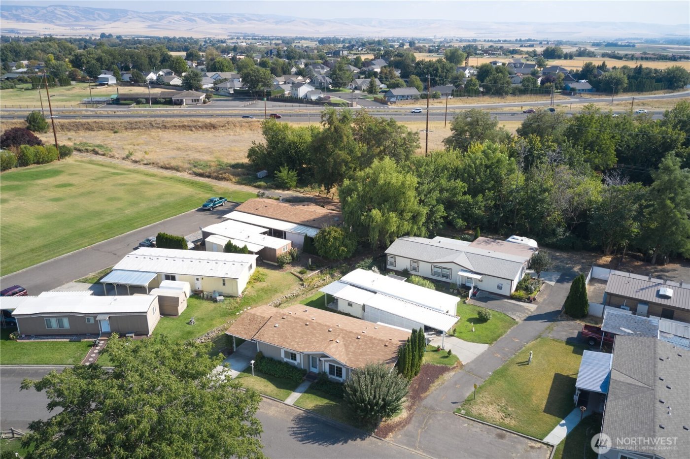 808 SE Mockingbird Drive , College Place, WA 99324