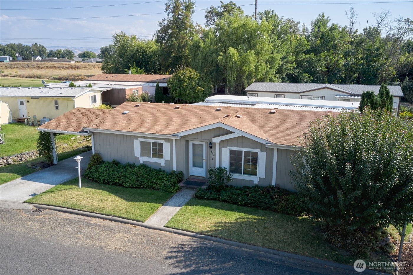808 SE Mockingbird Drive , College Place, WA 99324
