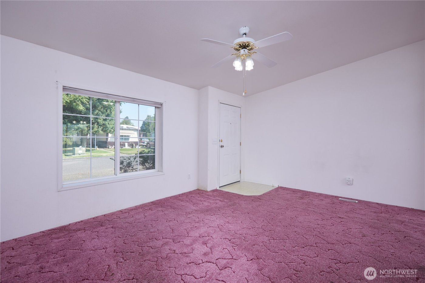 808 SE Mockingbird Drive , College Place, WA 99324