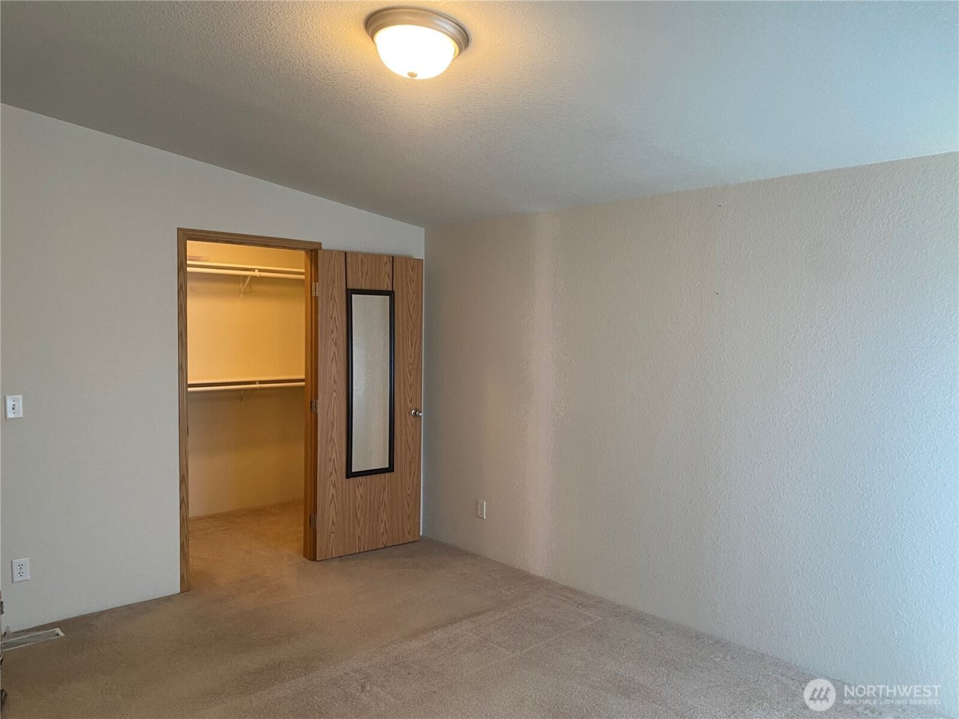 601 Lincoln Road , Davenport, WA 99122