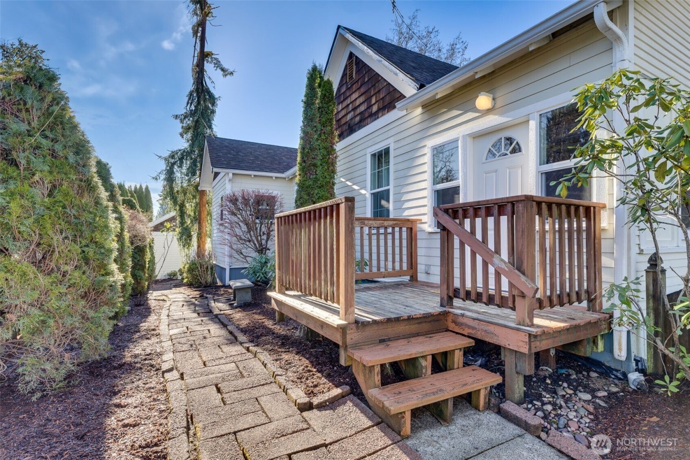 402 W Galena Street , Granite Falls, WA 98252