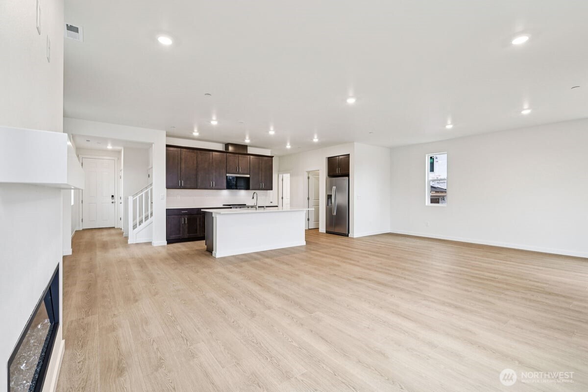 10316 6th Place SE #SW 16, Lake Stevens, WA 98258