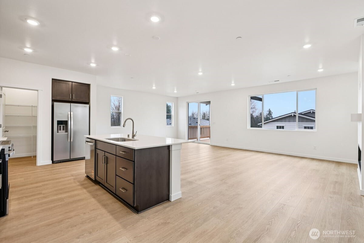 10316 6th Place SE #SW 16, Lake Stevens, WA 98258