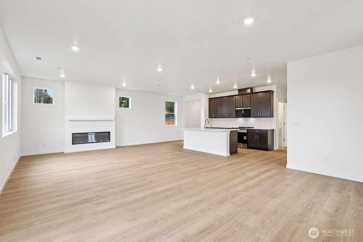 10316 6th Place SE #SW 16, Lake Stevens, WA 98258