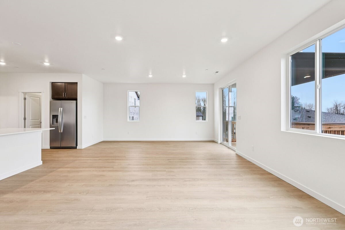 10316 6th Place SE #SW 16, Lake Stevens, WA 98258